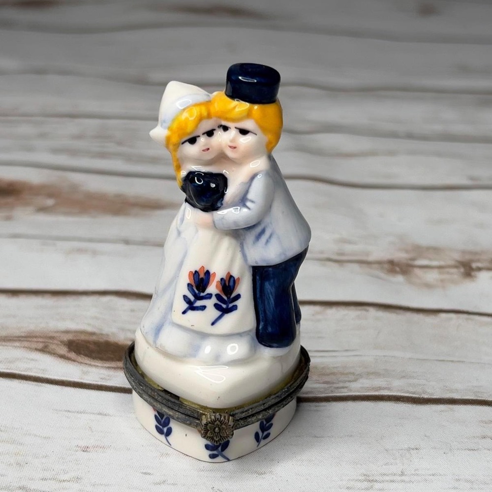 Delft Blue Trinket Box White Blue Handpainted Dutch‎ Boy Girl Heart 3.25in